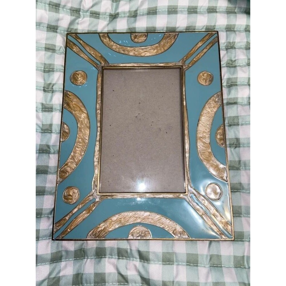 Metal Picture Frame - Picture 2 of 5